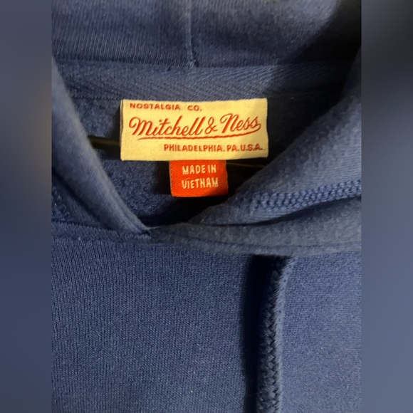 NBA Dallas Mavericks Mitchell & Ness Hoodie. Large - Picture 5 of 7